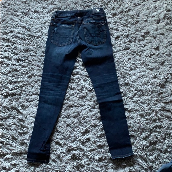 AMERICAN EAGLE RIPPED JEANS - Picture 4 of 5